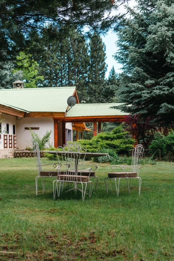 Estancia Quillen Lodge - Hosteria Alumine Luaran gambar